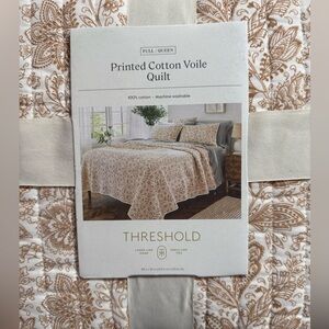 Full/Queen Printed Cotton Voile Tonal Floral Quilt Ivory/Camel - Threshold
